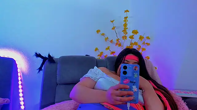 dulcevegga live cam on StripChat