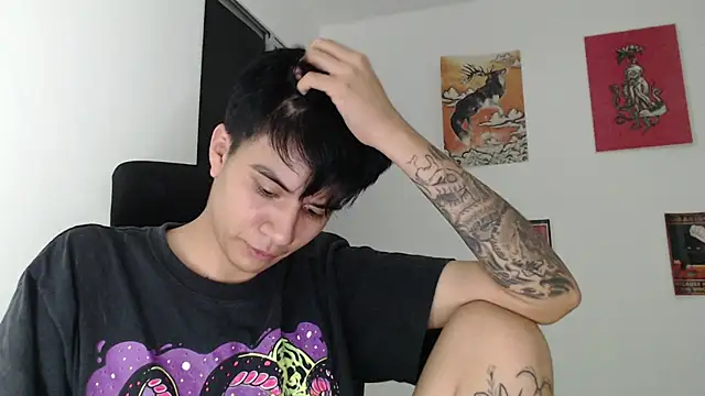Dha_lia0 live cam on StripChat
