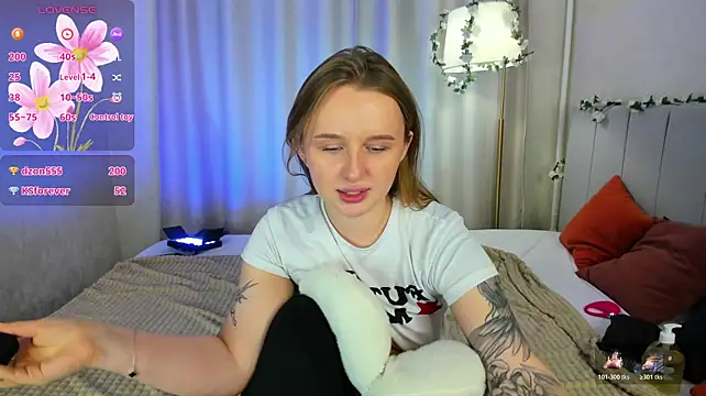 Rina_Panic live cam on StripChat