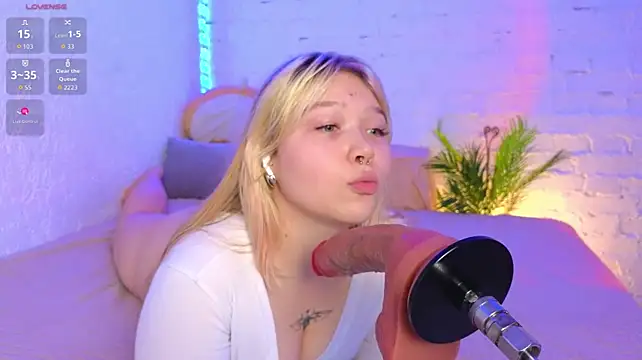 May_aster live cam on StripChat