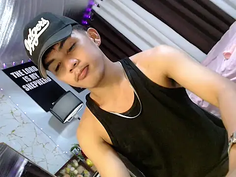 urhot_chany on Stripchat