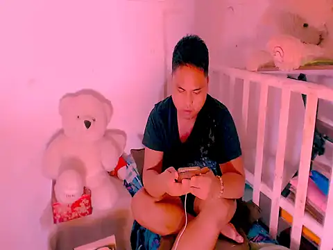 Hardking_69 on Stripchat