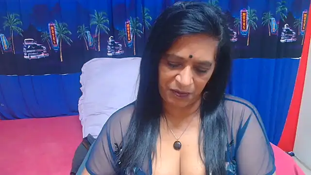 INDIANFUSION live cam on StripChat