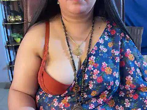 Curvy_Vincy4