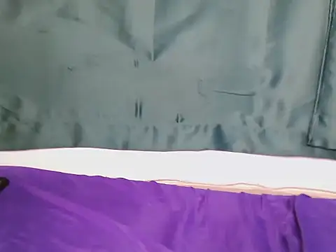 Oley_pretty live cam on StripChat
