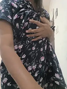AngelNitya live cam on StripChat