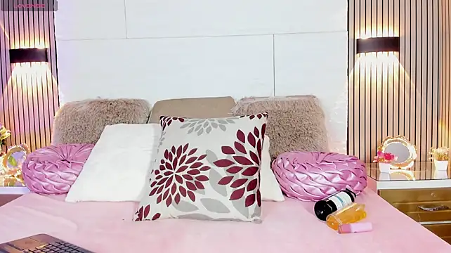 MiaDiamont