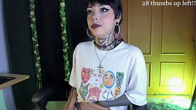 miss_tomie live cam on StripChat