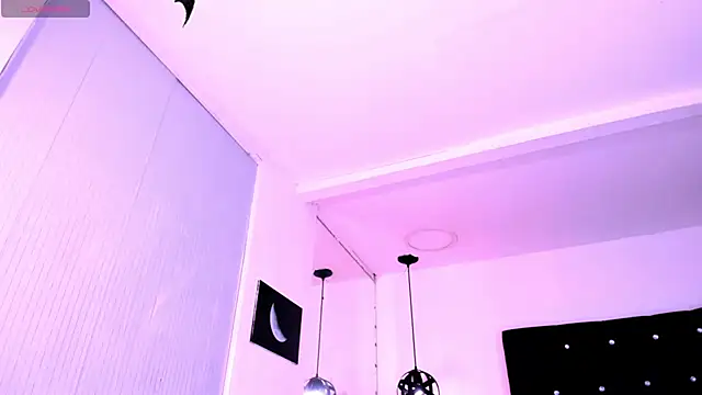 miss__yissell live cam on StripChat