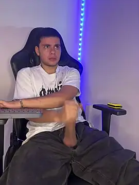 Liam_Mateo webcam