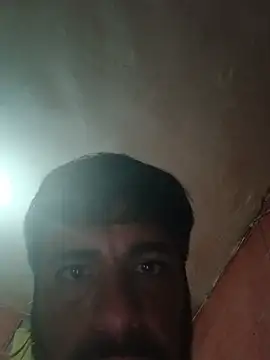 Comandante06 on Stripchat