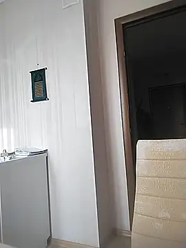 MilkCandyGirl live cam on StripChat
