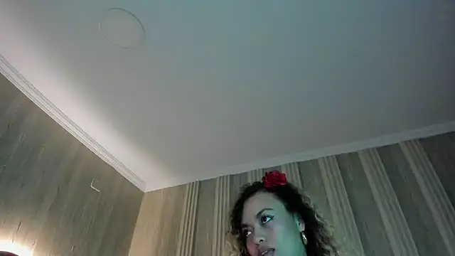 CurlyMamii live cam on StripChat