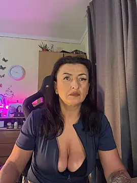 Hotangel75
