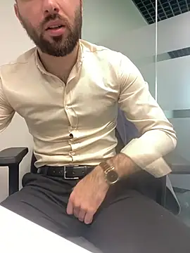 speddy34 (M young) - Office show dick