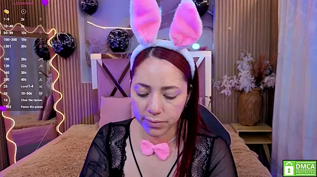 ANNE_TAY1
