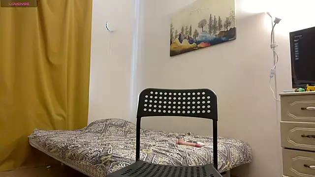 Cuddly_Kitten_ live cam on StripChat