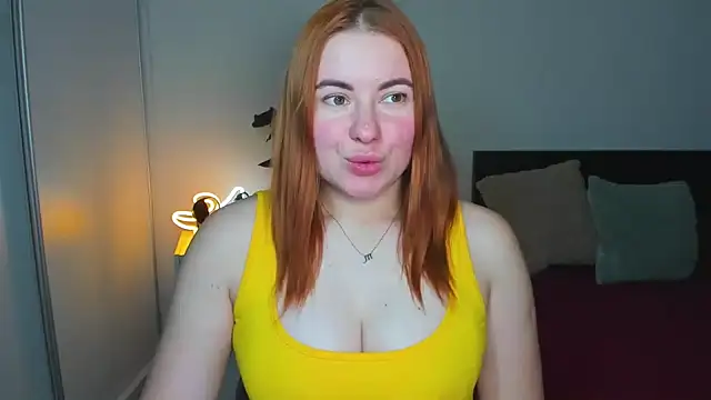LAYLAxSTAR live cam on StripChat