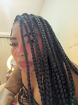 kkellysmith live cam on StripChat