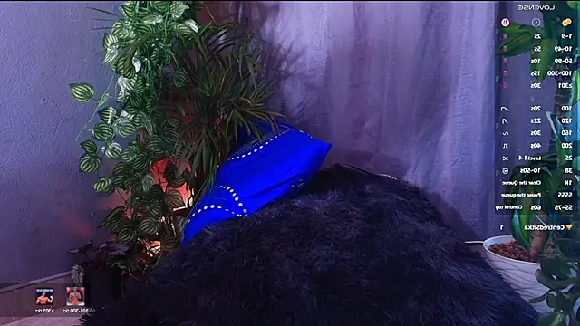 TheBatMansion live cam on StripChat