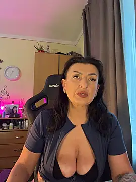 Hotangel75