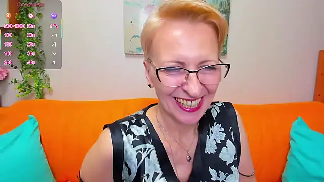 iamyourdream89 live cam on StripChat