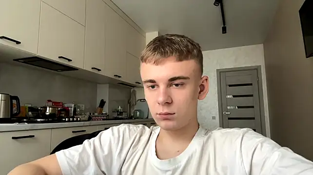 solofury (M twink) - Buy car