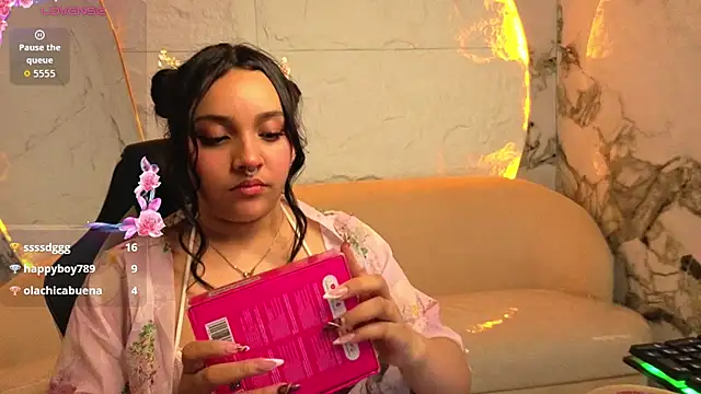 lia_harper_t live cam on StripChat