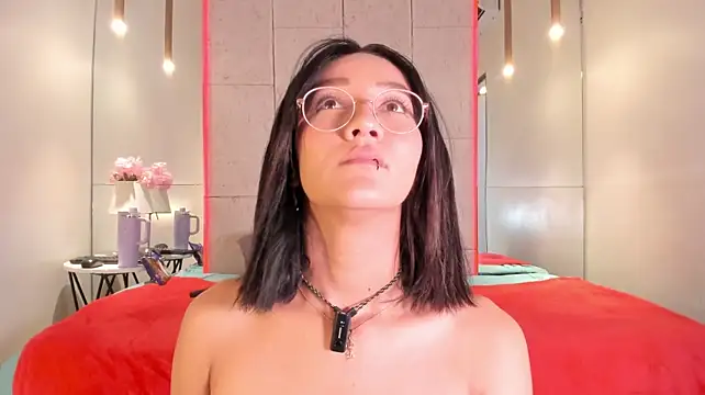 daphne_courtis live cam on StripChat