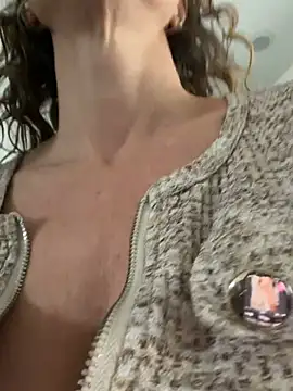 annikarose (F milf) - Naked Orgasmus