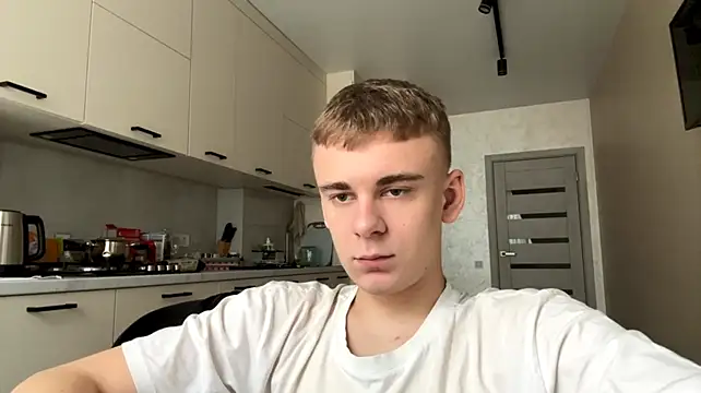 SoloFury live sex cam