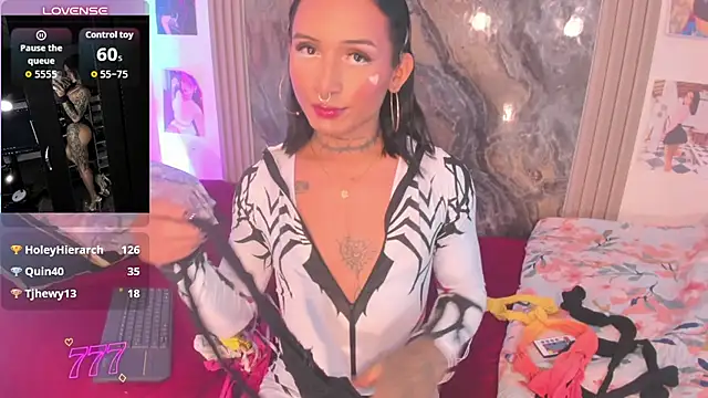 Elizabeth_vegaa on Stripchat
