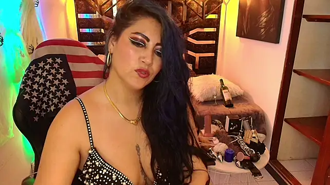 scarleth_blue