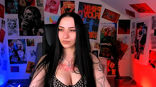 MonicaLowes live cam on StripChat