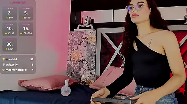 cami_doll_