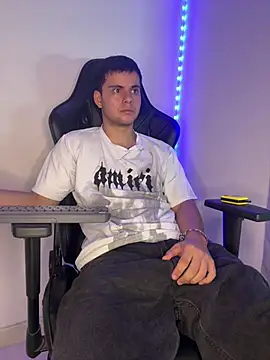 Liam_Mateo webcam