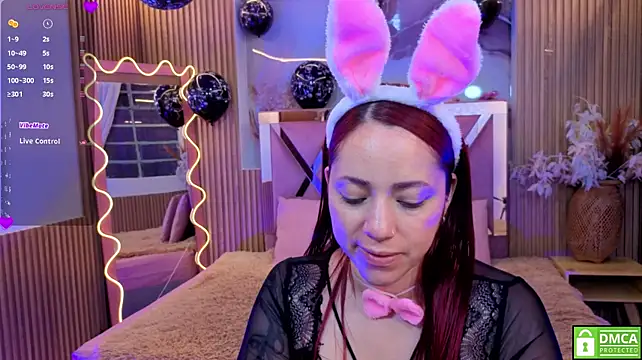 ANNE_TAY1
