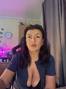 Hotangel75