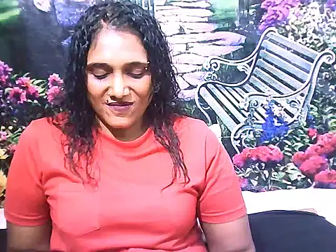 IndianSexyLady20 live cam on StripChat