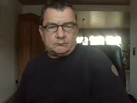 nobbie444 (M mature) - naked