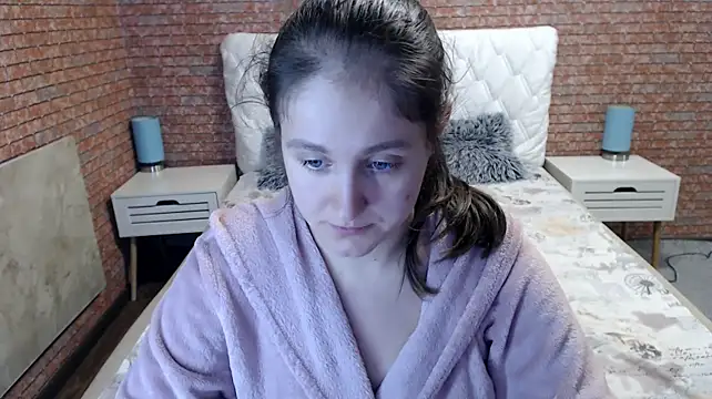 Holliy_Cooper