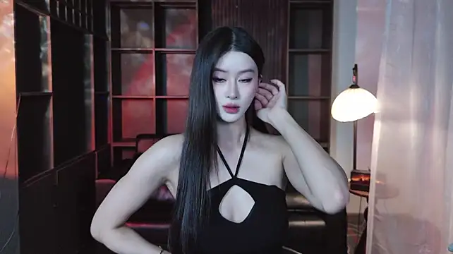 Elowen-8 live cam on StripChat