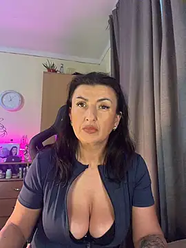 Hotangel75