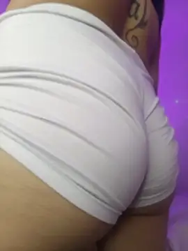 laura_22x