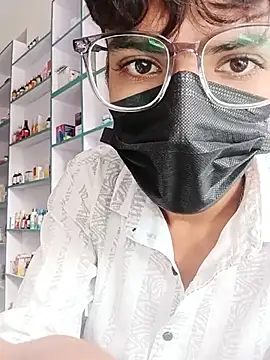 hornyboy337 (M twink) - Kiss