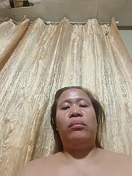 squirtshantal live cam on StripChat