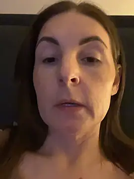 Dark-Velvetx live cam on StripChat