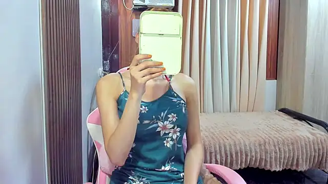 imallyoures69 live cam on StripChat