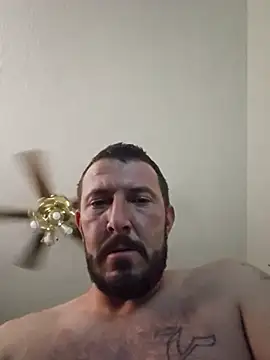 UncutHammer69 live cam on StripChat