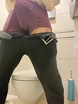 speddy34 (M young) - Office show dick
